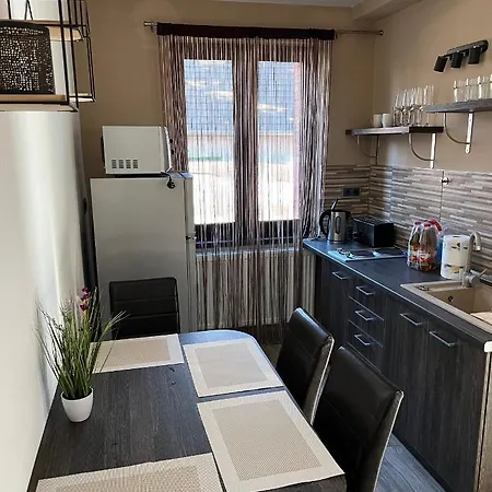 Center Jacuzzi & Szauna Appartement Miskolc