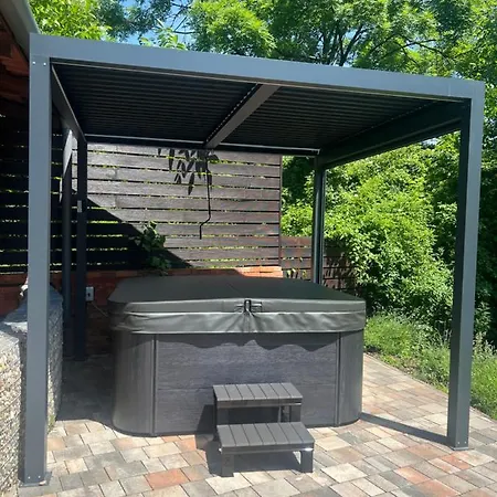 Center Jacuzzi & Szauna Appartement